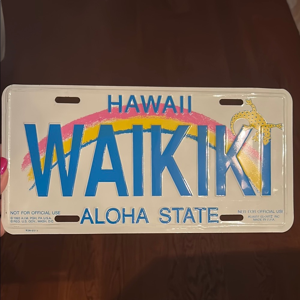 Decorative Hawaii license plate NWOT